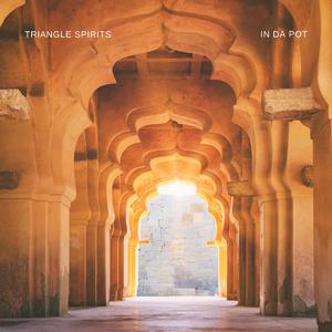 一边摸一边抽搐一进一出视频
